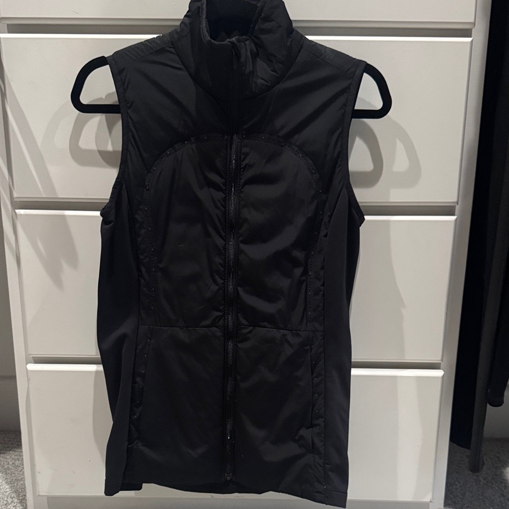 Lululemon Athletica Sleek Black Vest